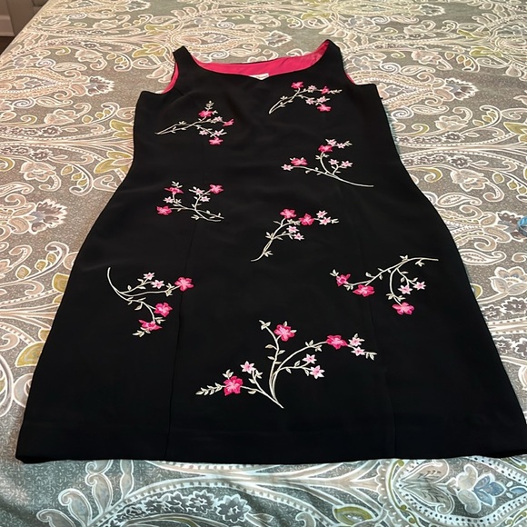 Vintage Sara Spencer embroidered black dress with pink flowers size 10 - Picture 4 of 8